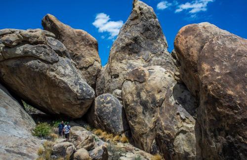 Lone Pine House | Magical property in the Alabama Hills - HOT TUB