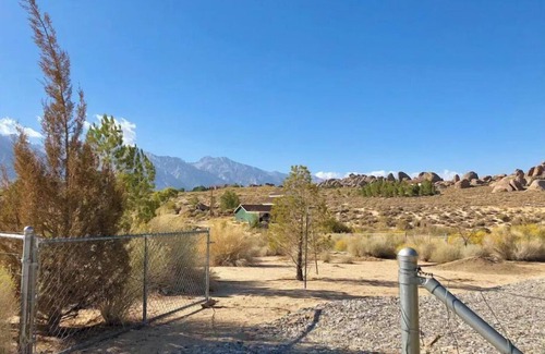 Lone Pine House | >MAGICAL property on 5 acres in the Alabama Hills