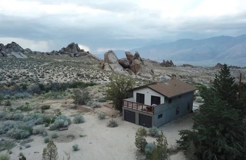 Lone Pine House | >MAGICAL property on 5 acres in the Alabama Hills