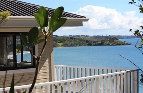 Coopers Beach House | Magical views and easy stroll to beach
