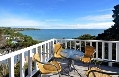 Coopers Beach House | Magical views and easy stroll to beach