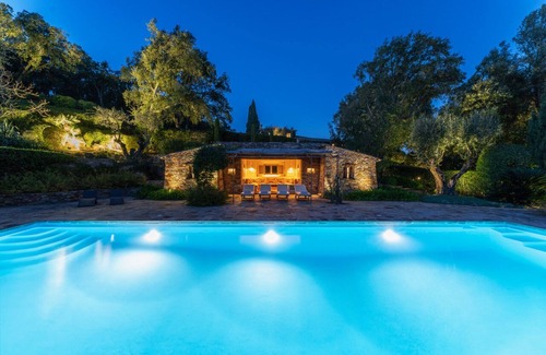 La Mole House | Magical Villa 40 acres w/Pool, AC - Côte de Provence vineyard - Golfe St Tropez
