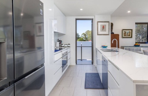 Bongaree Apartment | Magical Water Views, TOP NOTCH