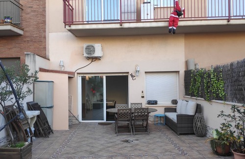 Sant Feliu de Llobregat Apartment | Magnificent apartment with a large patio. 30 minutes from the center of Barcelona.