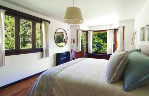 Villa Arelauquen Cabin | Magnificent Lakefront Property Set In An Acre Of Private Parkland