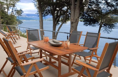 Peninsula San Pedro House | MAGNIFICENT 3-BEDR VILLA ON THE LAKE H47