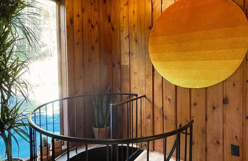 Sainte-Agathe-des-Monts House | Magnificent mid-century style chalet with 3 bedrooms and in-ground pool