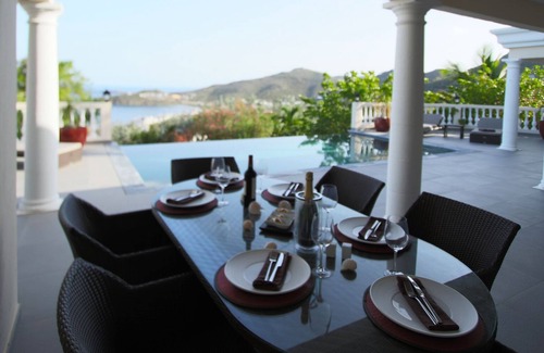 Dawn Beach Estates Villa | Magnificent villa with refined luxury,