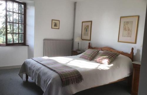 Guehebert House | Magnificent French Country House with Private Heated Pool & Gardens
