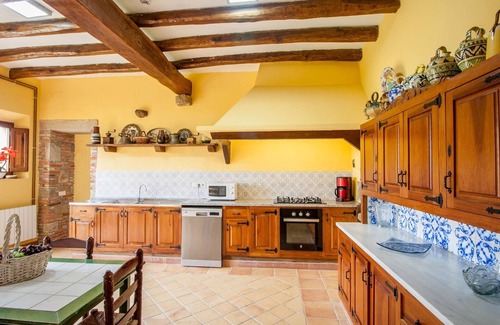 Sils Villa | Magnificent 15 bedroom villa Spain|XXL Pool, BBQ, Gamesroom|Beaches & Barcelona