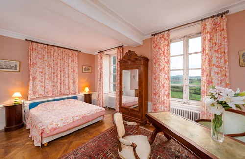 Chiddes Other | Magnificent 18th century château, swimming pool , ideal for a get-together