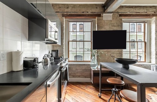 Central Business District Hotel | Magnificent 1BR Condo in the Heart of New Orleans