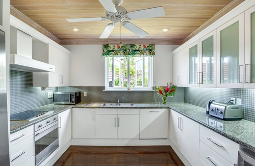 Mount Standfast Villa | Magnificent 4 Bedroom Villa overlooking the beach at Alleynes Bay, St. Jamesn