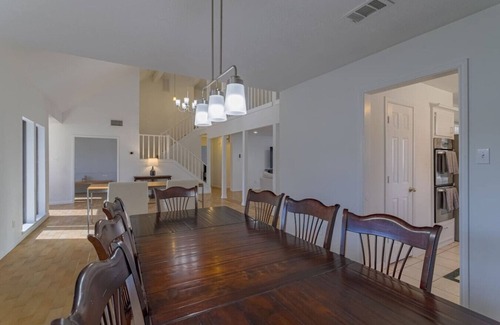 Houston House | Magnificent 5br city home