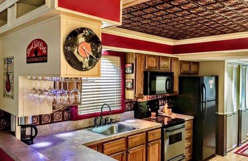 Downtown Knoxville Boat Rental | Magnificent 70' Houseboat with Roof Top Party Deck Walking Distance to DT Knox