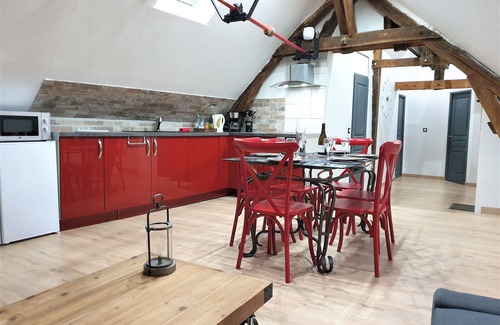 Pont-sur-Yonne Apartment | Magnificent 8-person F3 with master suite