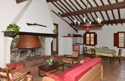 Collesalvetti Other | Magnificent and large apartment in the Tuscan countryside