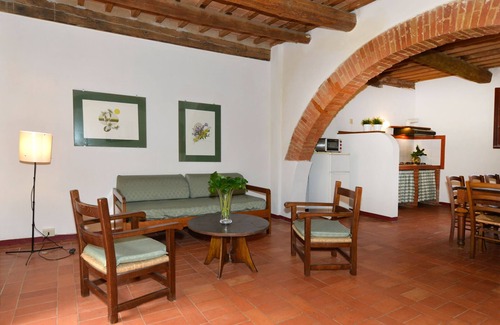 Guasticce Other | Magnificent and large apartment in the Tuscan countryside