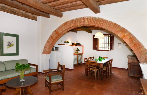 Guasticce Other | Magnificent and large apartment in the Tuscan countryside