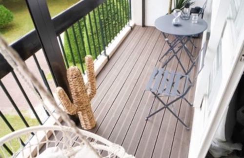Saint-Cyprien Plage Apartment | Magnificent apartment with whirlpool bath.