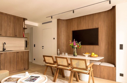 Paris City Center Apartment | Magnificent apartment -2BR-6P- Musée du Louvre
