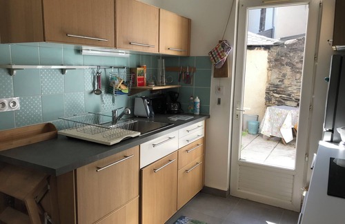 Saint-Serge Apartment | Magnificent apartment in the center of Angers with small garden