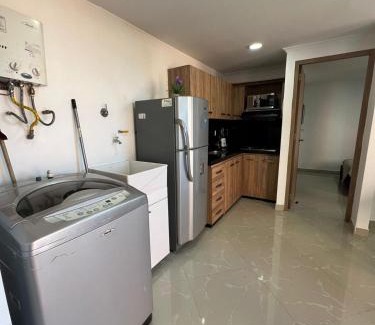 El Tesoro Apartment | Magnificent apartment near Lleras and Provenza