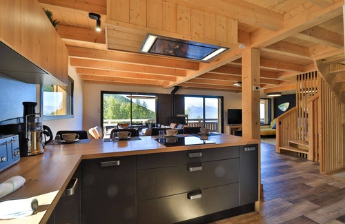 Les Orres Ski Chalet | Magnificent Chalet Les Orres 1600m +Jacuzzi + Sauna