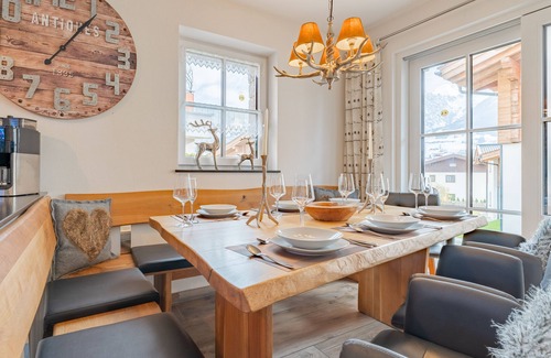 Walchen Ski Chalet | Magnificent chalet with wellness and bar