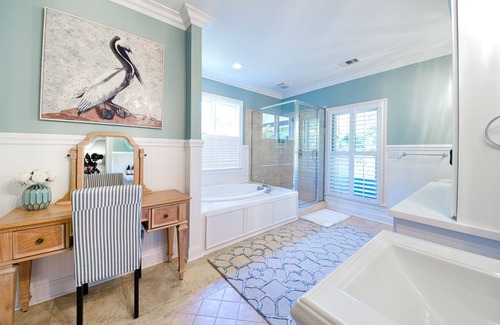 Aiken House | Magnificent Charleston style home located in historic downtown Aiken.