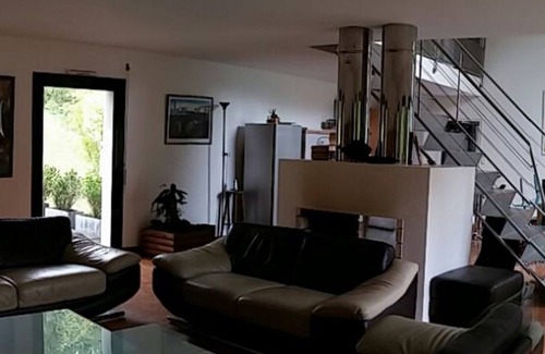 Nivillac Villa | Magnificent contemporary house