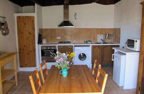 La Fouillade House | Magnificent country house near Najac. With large lush garden planted with trees