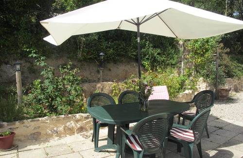La Fouillade House | Magnificent country house near Najac. With large lush garden planted with trees