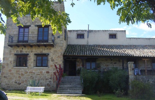 Galapagar Ski Chalet | Magnificent country house with pool35 km from Madrid