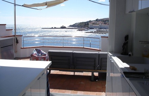 Banyuls-sur-Mer Condo | Magnificent Duplex with terrace and garage, breathtaking sea and mountain views