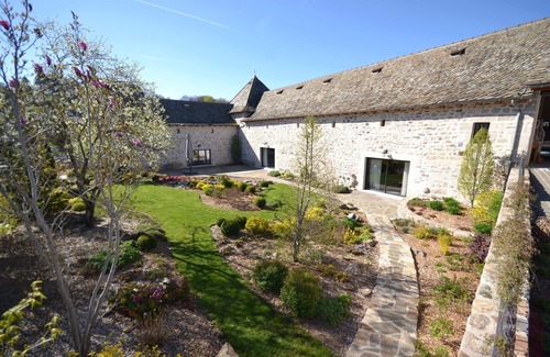 Huparlac House | Magnificent farmhouse .