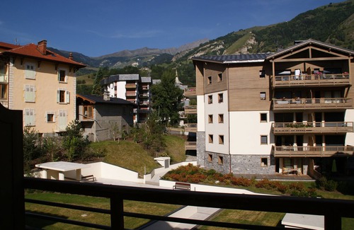 Bourg-Saint-Maurice Apartment | MAGNIFICENT APARTMENT FOR 4 PEOPLE IN BOURG SAINT MAURICE LES ARCS WITH GARAGE