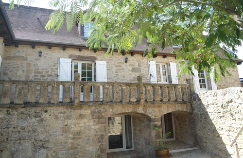 Queyssac-les-Vignes House | Magnificent mansion with large swimming pool on the outskirts of Périgord!