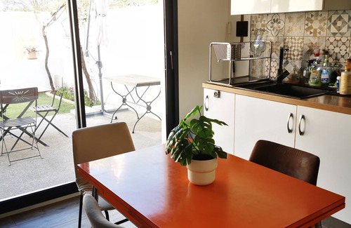 Balaruc-le-Vieux House | Magnificent gîte T2, 50 m2, shady garden, quiet, near pond and cures