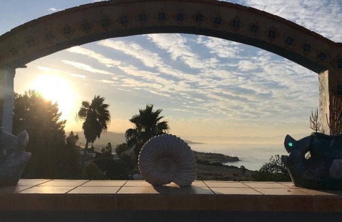 El Sauzal House | Magnificent Hacienda with incredible ocean views Casa Serenidad