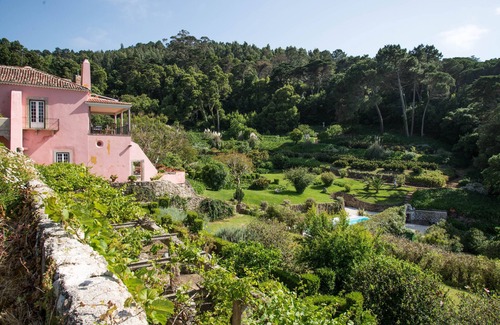 Monserrate Villa | Magnificent historic family villa with large garden, chapel, pool & housekeeper