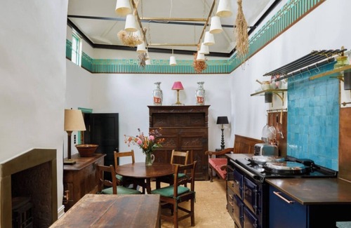 Enfield House | Magnificent historic townhouse within easy reach of London - pet friendly