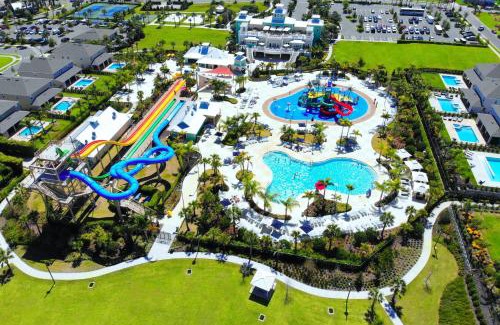 West Kissimmee House | Magnificent Home Near Disney With Theater Room, Pool Table, Waterpark & Resort Access At Encore Resort Reunion - 7448Mr