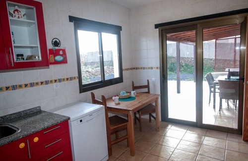 Lajares Villa | Magnificent house with private pool to enjoy with family and friends