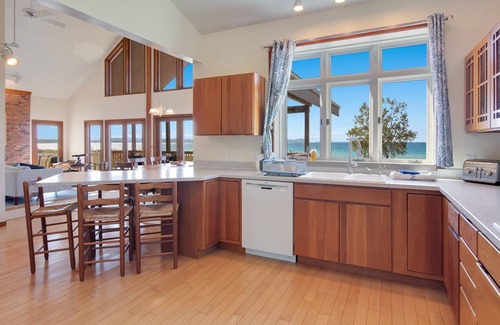 Lake Leelanau House | Magnificent Lake Michigan Views and 100 feet of Private Beach
