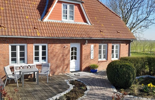 Osterhever House | Magnificent location: cozy cottage with charm