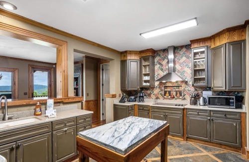 Blowing Rock Cabin | Magnificent Lodge Over 7,300 Square Feet