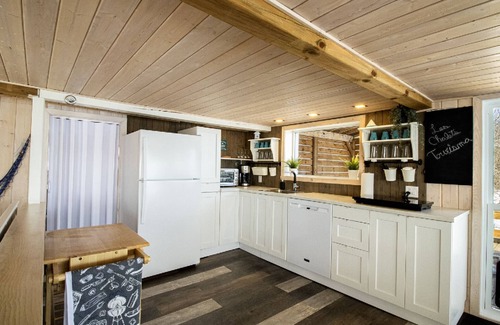 Deschambault-Grondines Ski Chalet | Magnificent loft-style chalet on the edge of the St-Lauwrence river.
