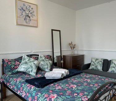 Bethnal Green Apartment | Magnificent Luxurious Apartment for 6ppl In Bethnal Green