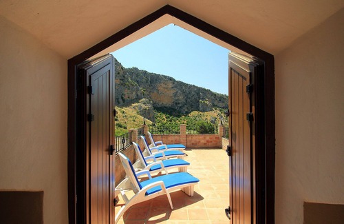 Montejaque Villa | Magnificent luxury villa,sleeps 8,own pool, wifi, Montejaque,Ronda area